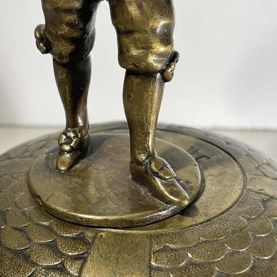 Desk Bell Figurine in Bronze with Acorn-Shaped Chimes, 19th Century – Table accessories, Brass (photo 7 of 16)