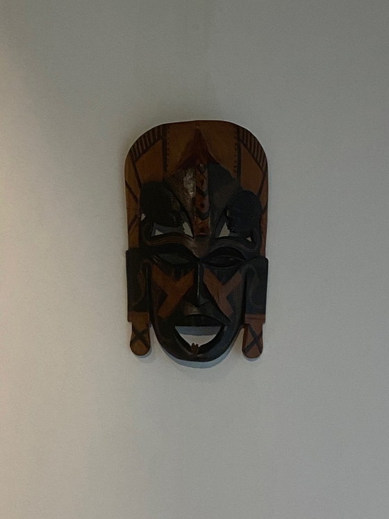 Image 1 of Grand masque décoratif du Kenya – en bois sculpté à la main, vers 1991