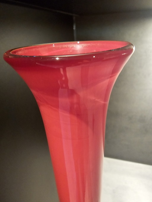 Bottle vase Ligbe Libre, Siemens van de Marel 1993