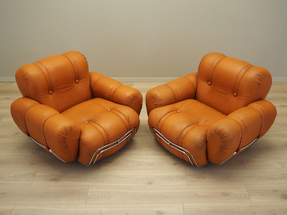Image 1 of Ensemble de fauteuils orange, design de l'âge de l'espace, années 1960, production : Italie