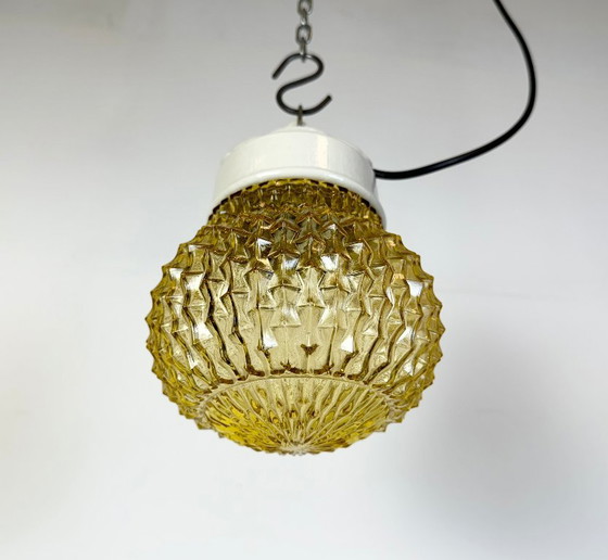 Image 1 of Vintage witte porseleinen hanglamp, jaren 70