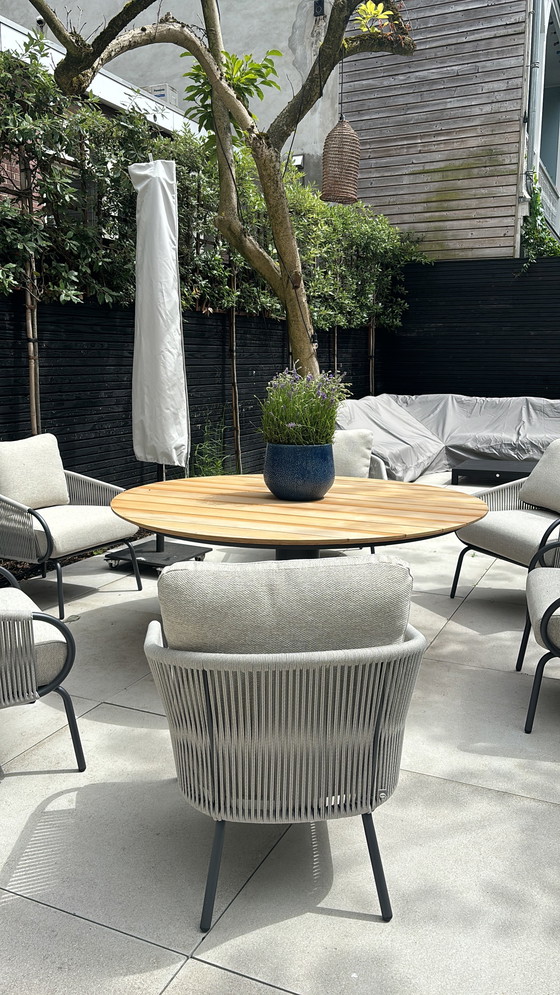 Image 1 of Tavolo da pranzo basso Suns en stoelen