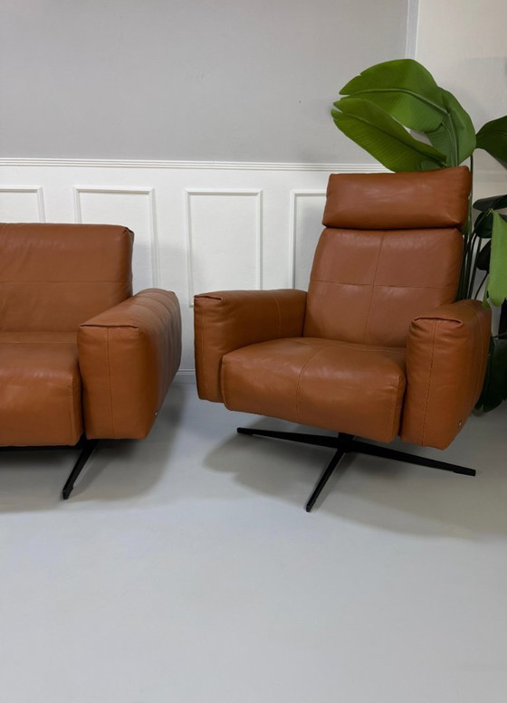 Image 1 of Canapé, fauteuil et tabouret Rolf Benz 50 en cuir marron cognac