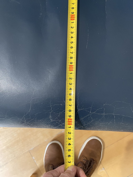 Image 1 of Leolux tafel en stoelen 