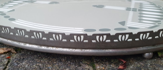 Image 1 of Vassoio con piastrelle e bordo in metallo decoro Art Déco