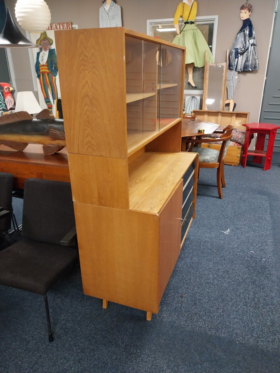 Image 1 of 1 x 1967 buffetkast uit voormalig Tsjechoslowakije door Jiri Jiroutek 