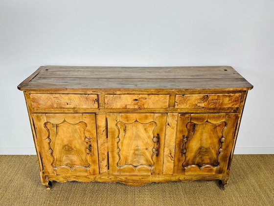 Image 1 of Buffet provinciale in noce, 1800