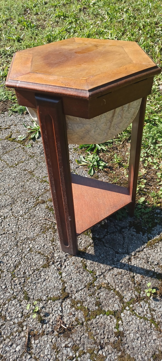 Tavolino da cucito / lavoratrice Art Déco – Comodini, Tessile, Legno (photo 4 of 5)
