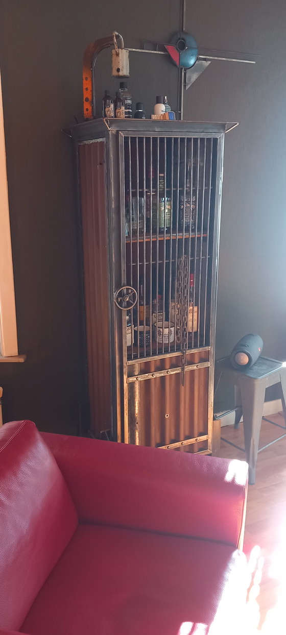 Image 1 of Mobiletto unico (per bevande)