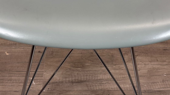 Image 1 of Vitra DSR grigio