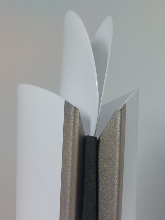 Image 1 of Lampe de table vintage Slamp Samuel Parker Italie Sun Ra Opalflex cuir métal