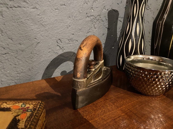 Ferro da stiro antico originale vintage – Germany, Oggetti decorativi, Legno (photo 4 of 8)