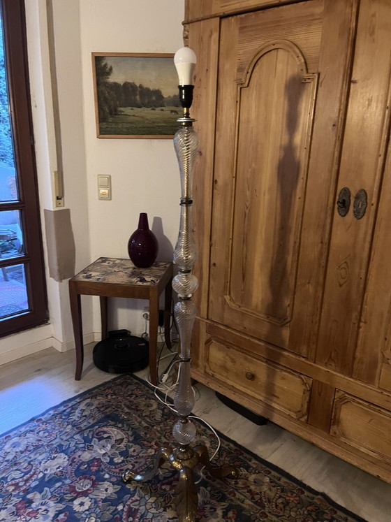 Magnifica lampada da terra vintage in stile Hollywood Regency / design in vetro italiano – Lampade da terra (photo 5 of 15)