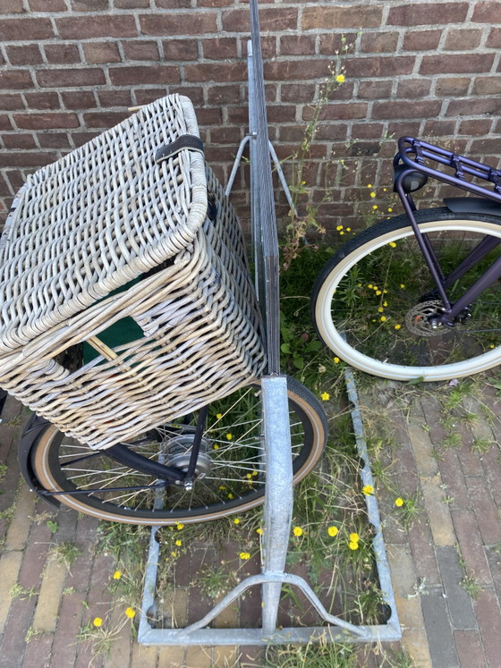 Image 1 of Fahrradständer mit Logo