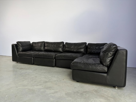 Divano modulare vintage in pelle nera, anni '70 – Divani modulari (photo 4 of 12)