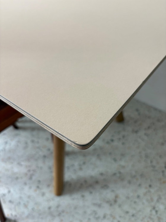 Image 1 of Table HAY CPH30 (250x90)