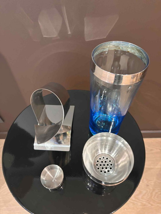 Image 1 of Coctelera con soporte