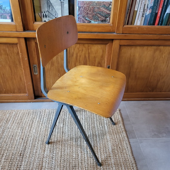 Image 1 of Table et chaise d'architecte Friso Kramer