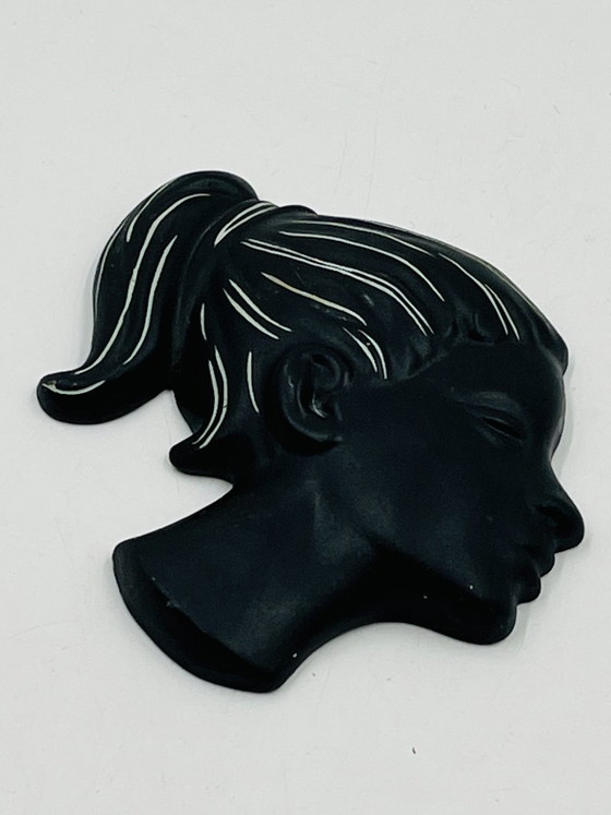 Image 1 of Kroon Kenia 332 Female Head