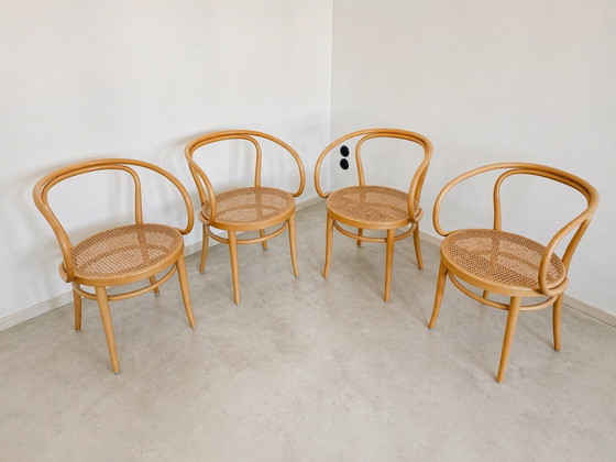 Image 1 of Sedia originale Thonet 210R :: Poltrona :: 4 pezzi :: Ottime condizioni