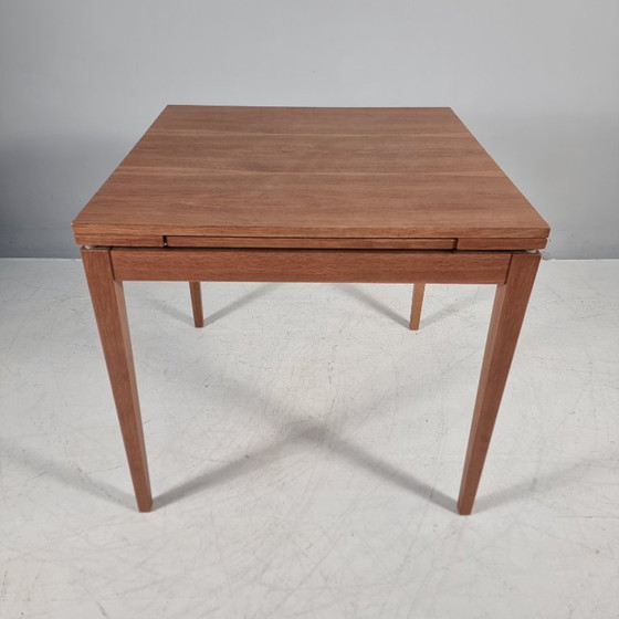 Ausziehbarer Esstisch mit vier Esszimmerstühlen, Holz, Esstische, Stoff, Braun, Scandinavian (Foto 4 von 13)