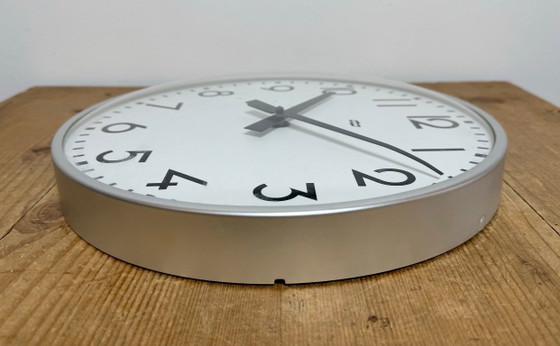 Image 1 of Reloj de pared antiguo de plata de ESMI, década de 1980.