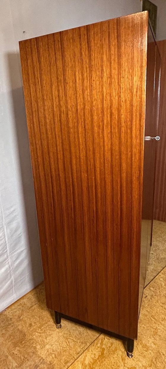 Image 1 of Armoire en teck vintage rétro du milieu du siècle par G Plan (E. Gomme) – Gamme Librenza, années 1950 Un exemple étonnant et rar