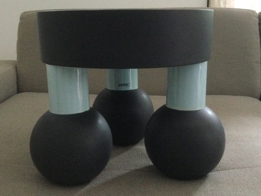 1 Objekt mit dem Namen Tarzan Designer Ettore Sottsass