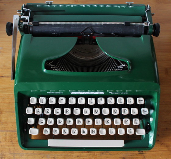 Image 1 of Remington Concord typemachine