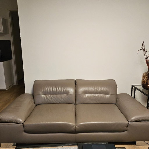 Sofá de cuero de diseño francés: calidad premium