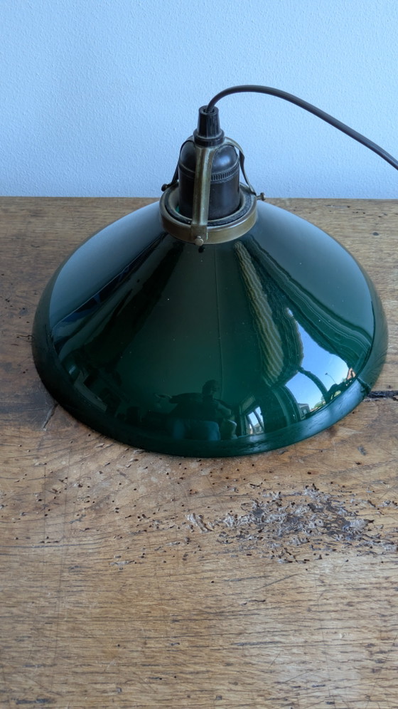 Image 1 of Suspension vintage en verre opalin vert, années 1920