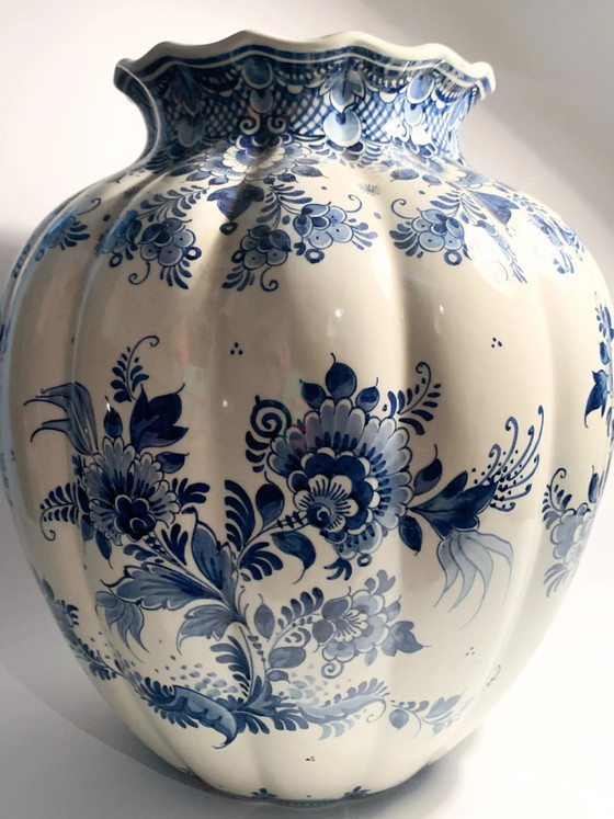 Vase en céramique Delft blanc et bleu des années 1920 (photo 7 of 8)