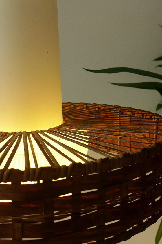 Image 1 of Vintage hanglamp DORIA uit de jaren 60/70, van glas en rotan, UFO-vormig ontwerp, Deens design.