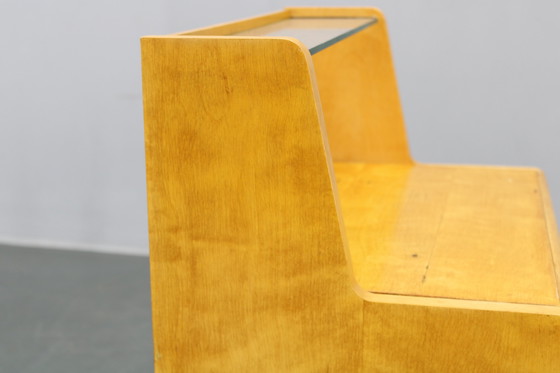 Image 1 of Pareja de mesitas de noche, década de 1960, Checoslovaquia