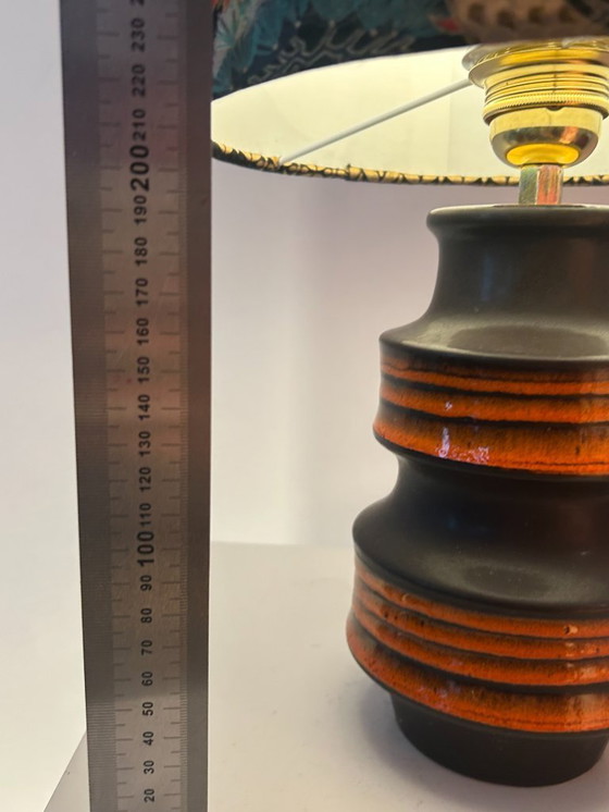 Image 1 of Lampe vase fabriquée à partir d'un vase pagode par Scheurich – début des années 1970 | Abat-jour en tissu japonais