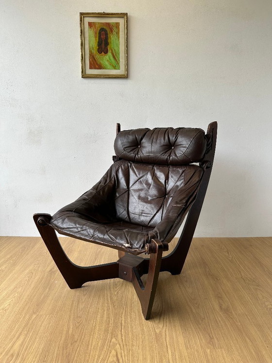 Image 1 of Der Sessel Luna wurde in den 70er Jahren von O. Knutsen entworfen.