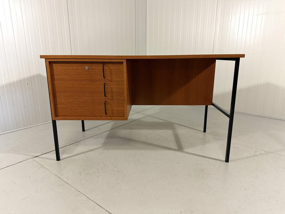 Image 1 of Günter Renkel Schreibtisch aus Teakholz und schwarzem Stahl 1960er Jahre