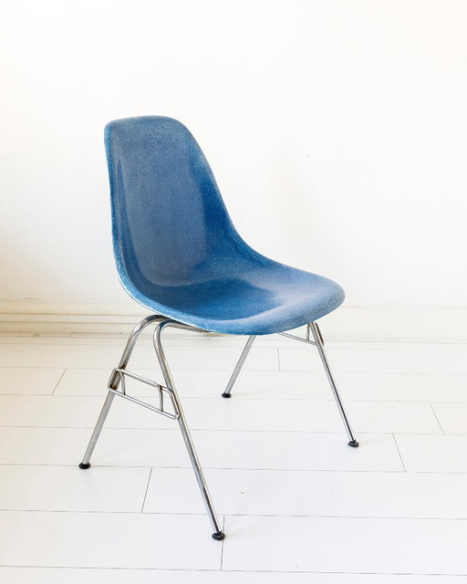 vintage Eames stoel