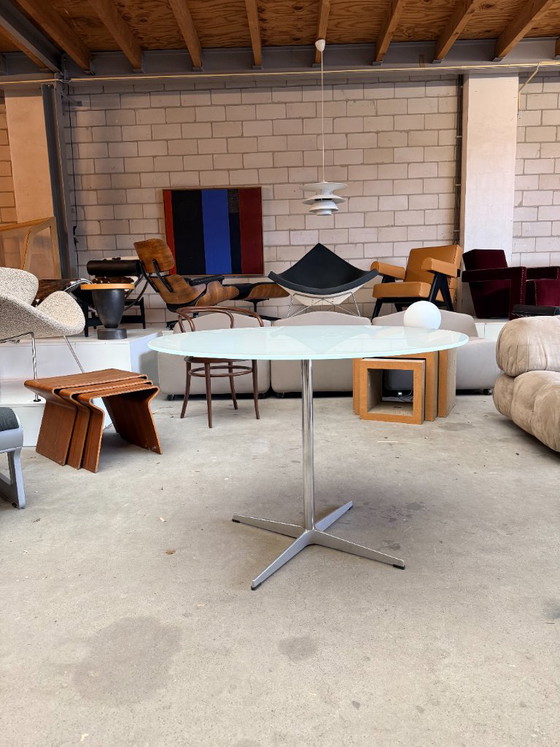 Fritz Hansen tafel glas – Eettafels, Metal (photo 4 of 11)