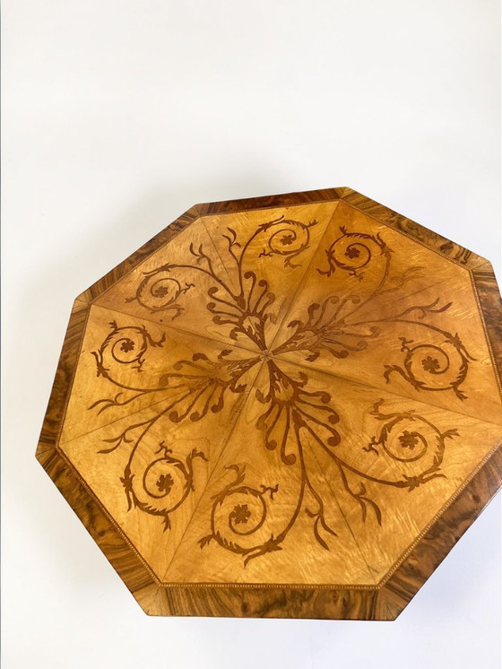 Image 1 of Antieke salontafel met inlegwerk, circa 1900, Biedermeier-stijl, walnootfineer, bijzettafel, vintage tafel