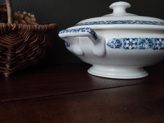 Image 1 of Longchamp "René" ijzerstenen soepterrine