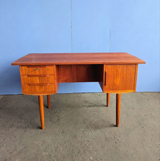 Scrivanie danese vintage in teak autoportante, anni '60, Legno, Marrone (foto 2 di 15)