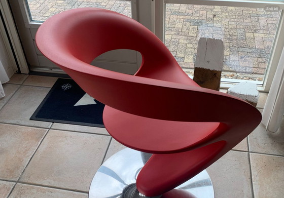 Image 1 of Beautiful Infiniti Chair