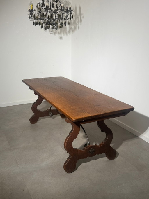 18th Century Solid Oak Dining Table – eettafels (photo 2 of 9)