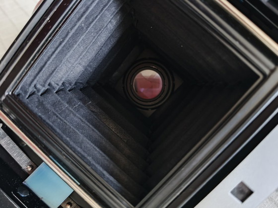 Zeiss Ikon Nettar folding camera – Photography, Glass, Leather (photo 11 of 15)