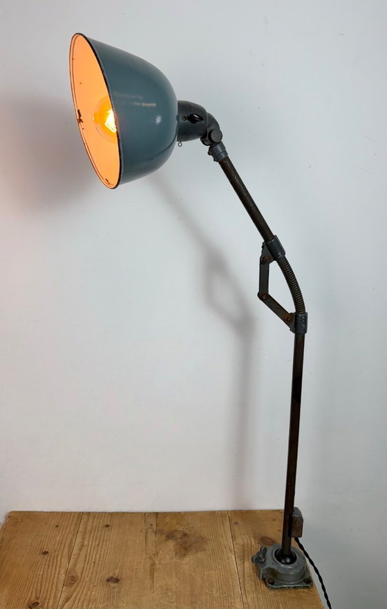 Image 1 of Industrial Grey Enamel Workshop Table Lamp from Siemens, 1950s