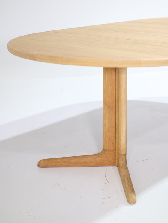 Image 1 of Extendable round dining table oak Skovby Danish vintage