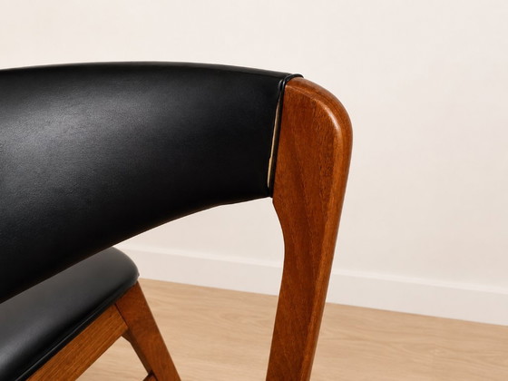 Image 1 of 4 Deense teakhouten stoelen met bijpassende uitschuifbare tafel / jaren 60 / van Sax