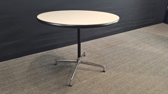 Vitra Eames Segmented Table Besprechungstisch – Plastic, Wood (photo 2 of 12)