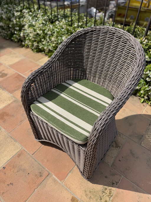 x 17 Faux Wicker Riviera Dining Chairs